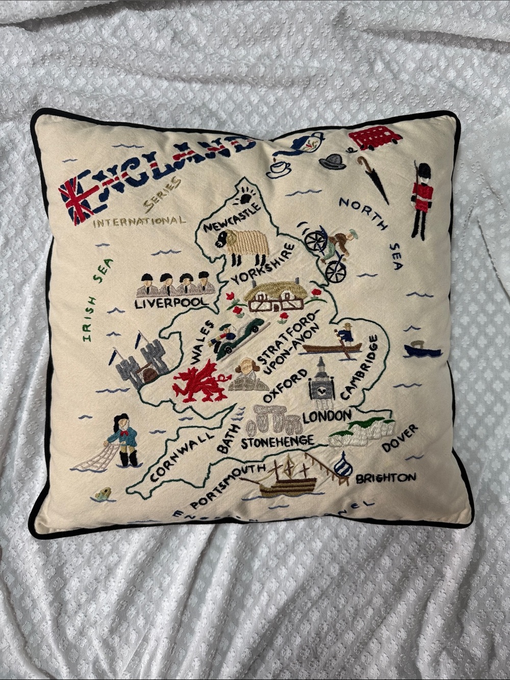 Vintage Cat Studio England International Series Embroidered Pillow 2001